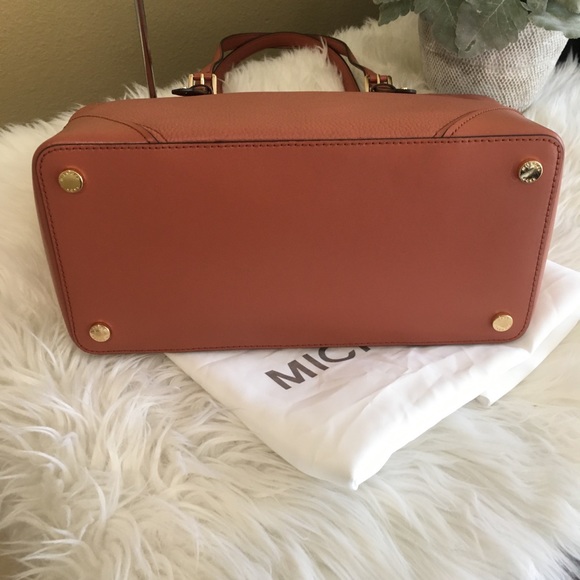 Last one✨Michael Kors aria large shoulder tote bag - Picture 6 of 8